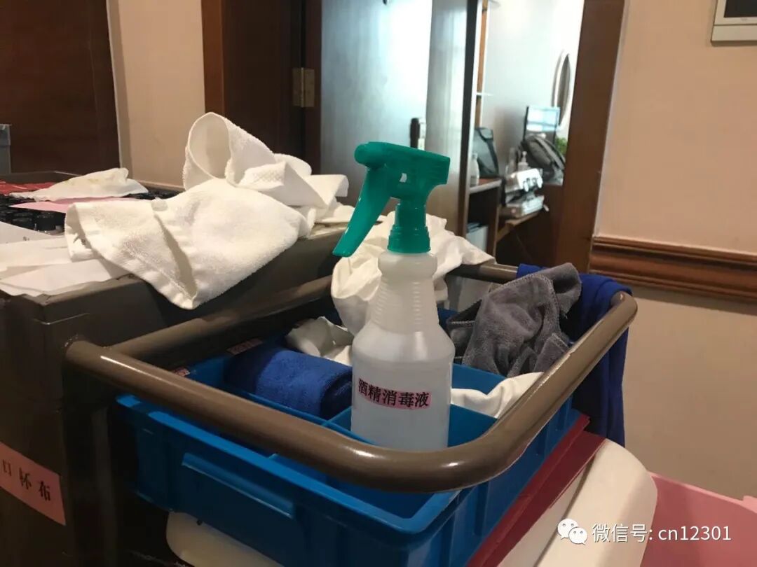 餐厅里的秋波——风起青萍言谈之九十