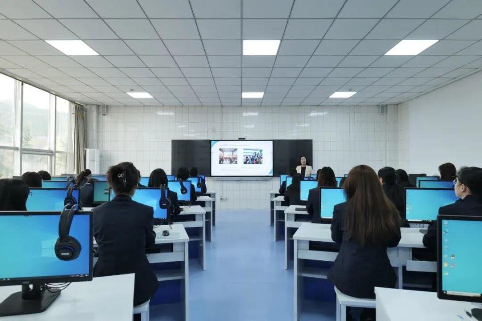 配图8